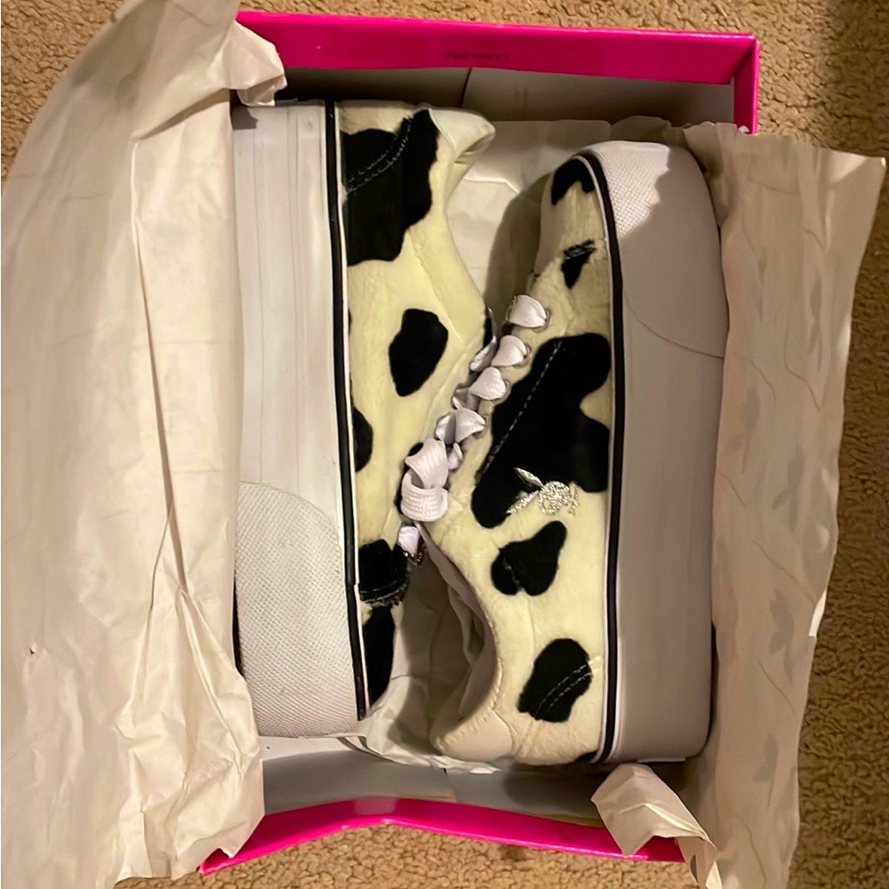 *RARE* Y2K Fuzzy Cowprint Playboy Shoes